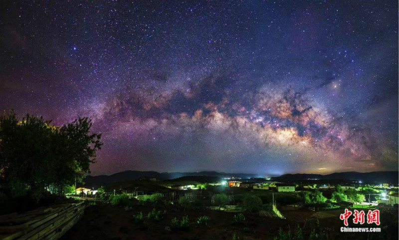 Одно из лучших мест для съемки звездного неба в Китае