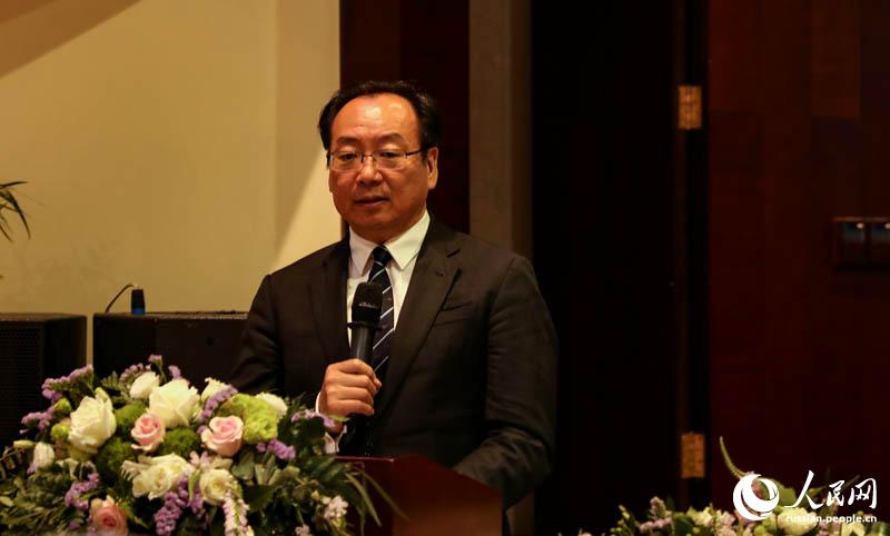 Заместителя председателя КНОДЗ Сун Цзинъу выступает с речью.