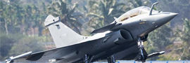 F-16 атакует наш МиГ-35 в индийском небе
