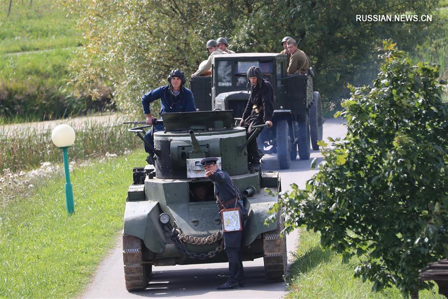 На "Линии Сталина" под Минском прошла военно-историческая реконструкция боев 1941 года