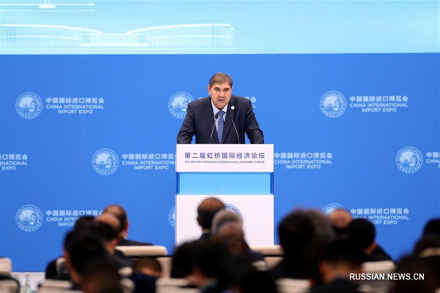В Шанхае открылся подфорум "Реформы ВТО и соглашение о свободной торговле" в рамках второго международного экономического форума "Хунцяо" 