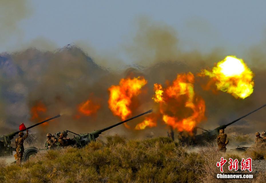 Прошла проверка боеготовности войск в пустыне Синьцзяна