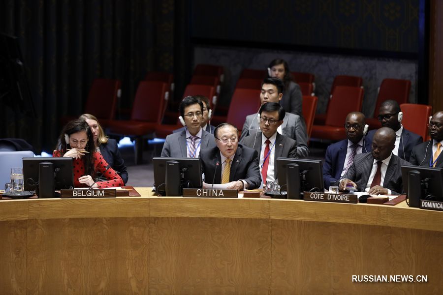 6 ноября в штаб-квартире ООН в Нью-Йорке постоянный представитель Китая при ООН Чжан Цзюнь выступил на диалоге СБ ООН и полицейских сил ООН по поддержанию мира. /Фото: Синьхуа/