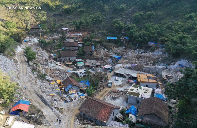 Борьба с бедностью в горном уезде в Гуанси-Чжуанском АР