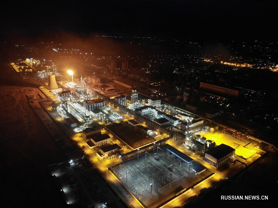 Узбекистан ввел в эксплуатацию химический комплекс, построенный китайскими компаниями