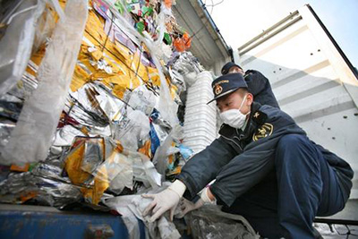 Китай намерен полностью отказаться от ввоза иностранного мусора к концу 2020 года