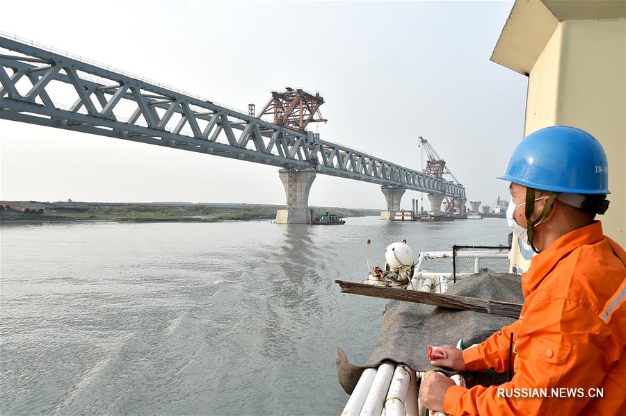 Строительство моста через реку Падма в Бангладеш идет успешно