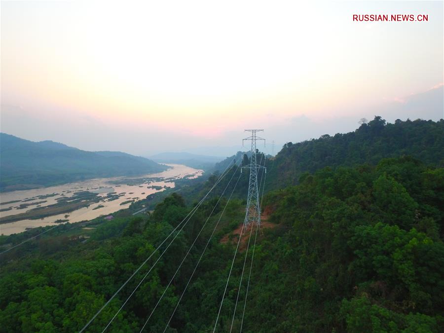 Китайская компания завершила строительство магистральной ЛЭП на севере Лаоса