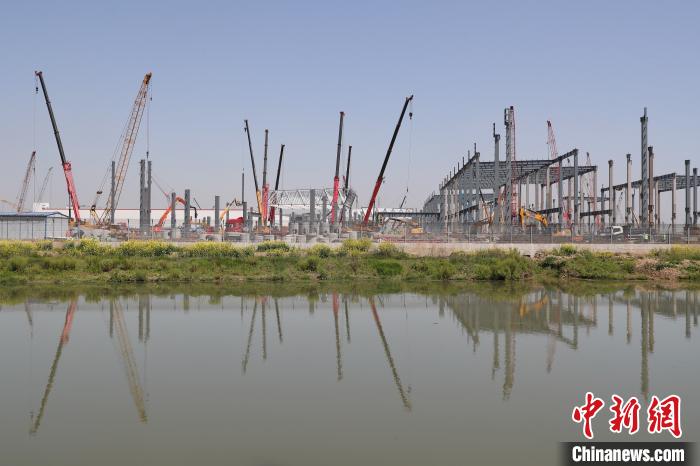 Строительный объект второй очереди шанхайского завода Тесла возобновил работу
