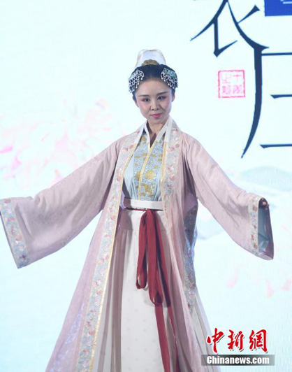 В городе Ханчжоу открылся Фестиваль традиционной китайской одежды