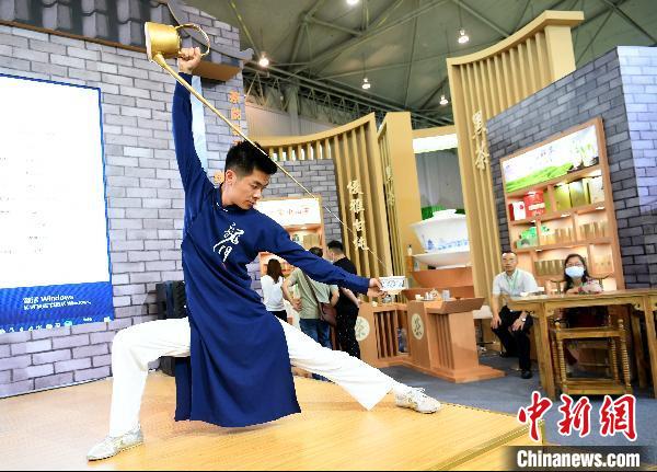 В китайском городе Чэнду открылась международная чайная ярмарка 2020 года