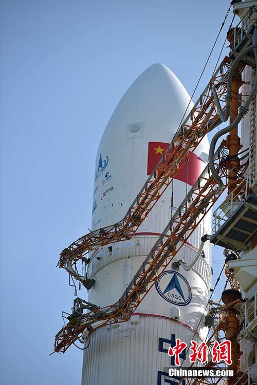 Ракета-носитель «Чанчжэн-5» привезена в зону запуска зонда для исследования Марса