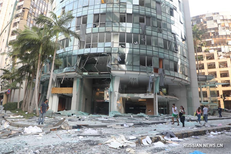 Мощные взрывы прогремели в Бейруте