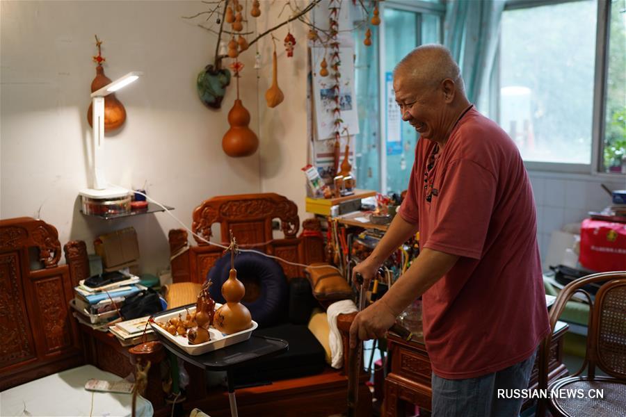 Мастер из провинции Цзянси превращает тыквы-горлянки в произведения искусства