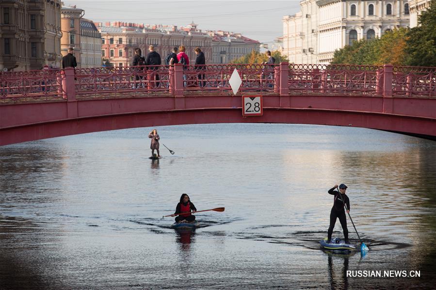 В Санкт-Петербурге закрылся водный сезон у сапсерферов