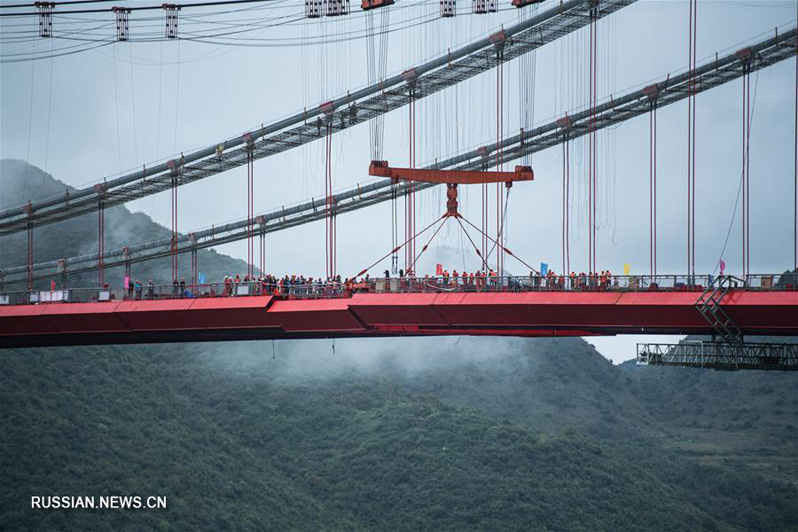 В провинции Гуйчжоу завершена стыковка моста Фэнлинь