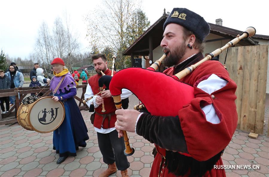 Реконструкция средневековой битвы в музее под Минском