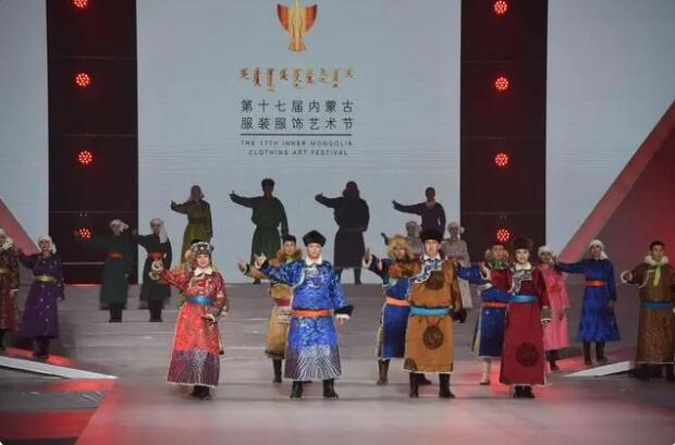 17-й Фестиваль искусства нарядов и украшений Внутренней Монголии открылся в городе Тунляо