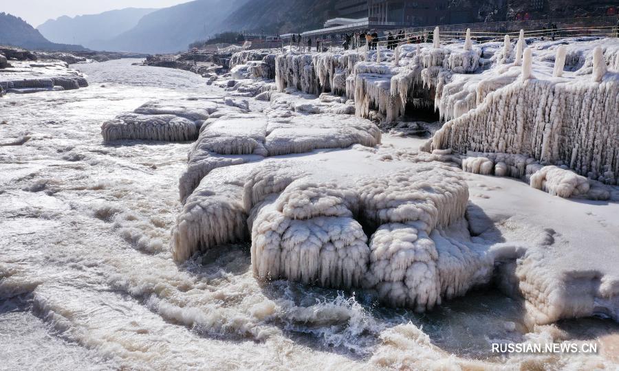 Дивный пейзаж у водопада Хукоу на реке Хуанхэ