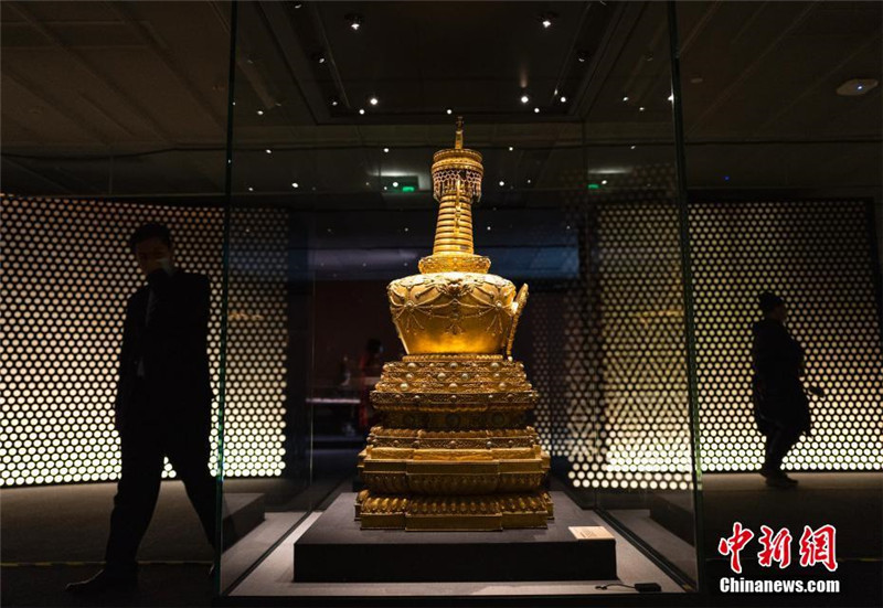 В Пекине открылась выставка ритуальных принадлежностей императорского двора