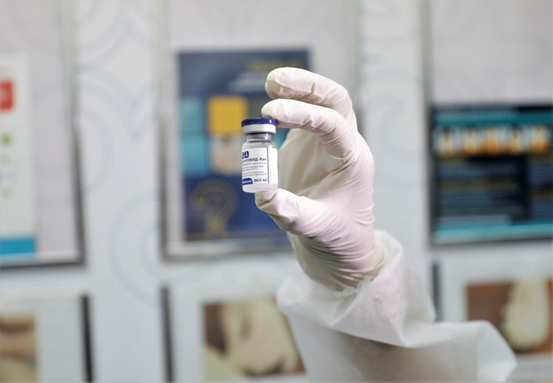 Казахстан завершил регистрацию российской вакцины "Спутник V"