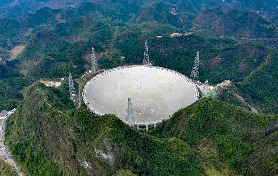 Китай проведет глобальный сбор предложений по астрономическим наблюдениям с помощью FAST