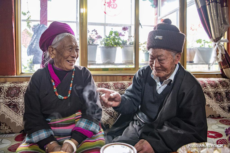 От страданий к новой жизни -- Истории бывших крепостных крестьян Тибета: Нгаванг Ньима