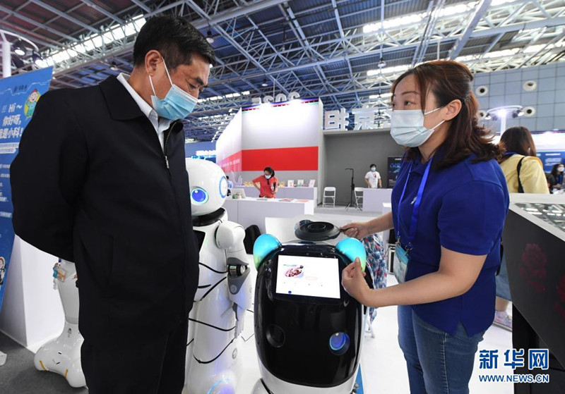 В Пекине открылась выставка Неделя науки и техники 