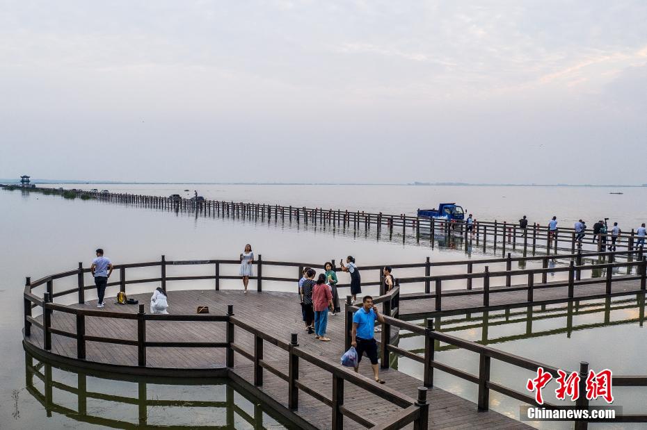 В Цзянси снова появилось "водное шоссе"