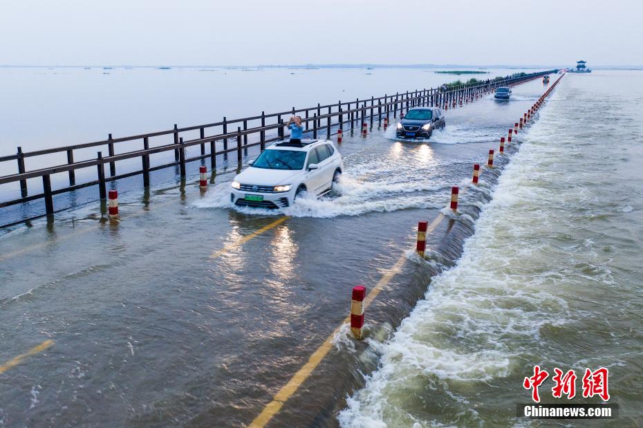 В Цзянси снова появилось "водное шоссе"