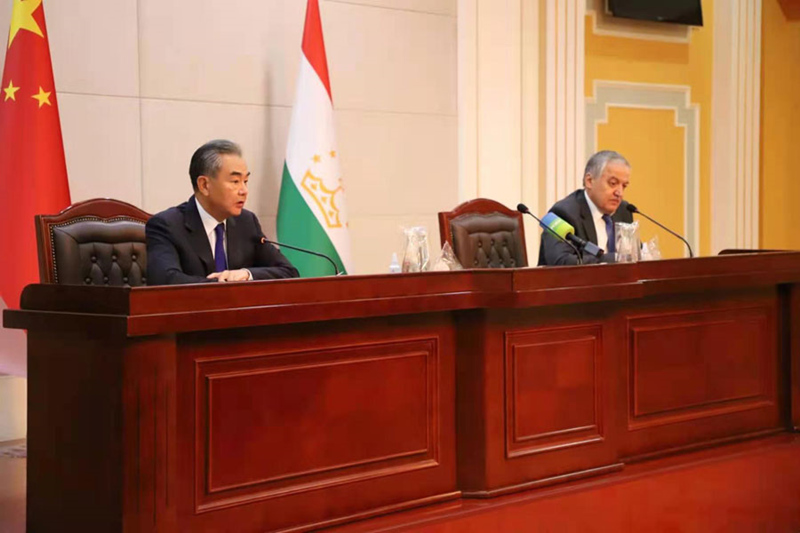 Китай и Таджикистан достигли договоренностей по четырем вопросам -- Ван И