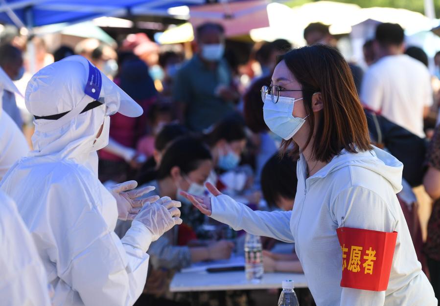В китайском городе Нанкин выявлено 47 новых случаев локального заражения COVID-19