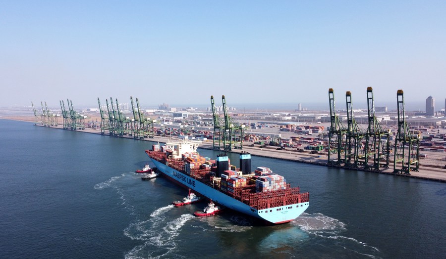 Грузооборот и объем контейнерных перевозок в портах Китая выросли в июле 2021 года