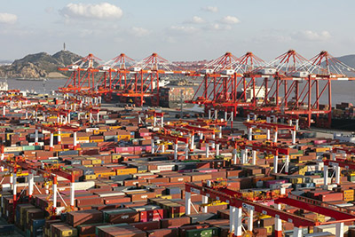 В Шанхае наблюдается стремительный рост экспорта контейнеров и контейнерных судов
