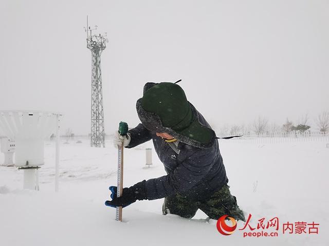 Сильный снегопад в восточной части Внутренней Монголии
