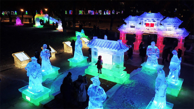 В Харбине открылся 48-й искусственный фестиваль ледяных фонарей