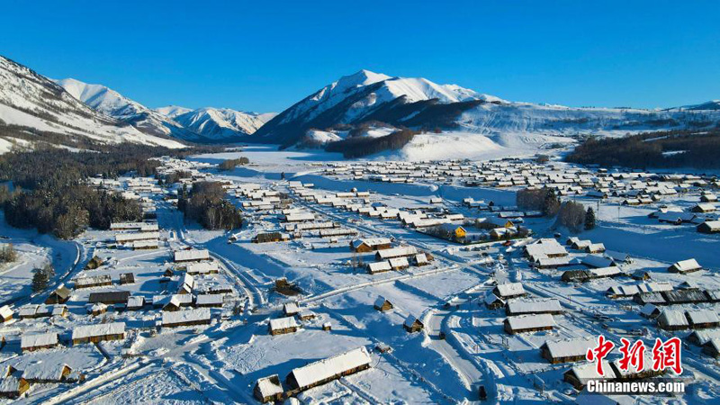 Сказочно красивая зимняя деревня в Синьцзяне