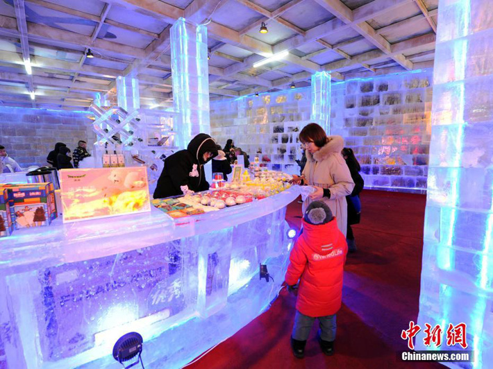Ледяная кофейня в Чанчуне