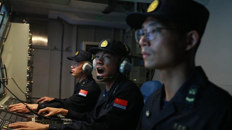 Восточная зона боевого командования НОАК продолжает проводить совместные учения по проверке возможностей нанесения ударов на суше и на море