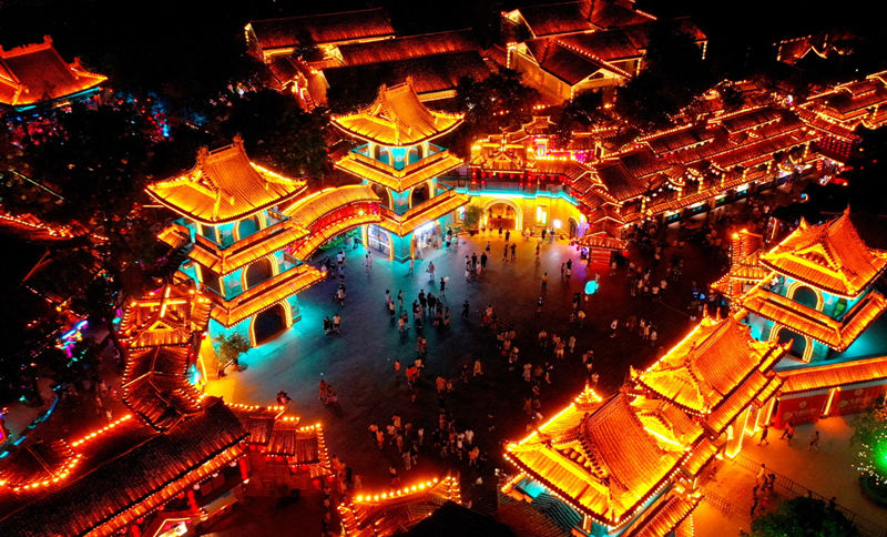 Уезд Чжоучжи провинции Шэньси развивает “ночную экономику” 