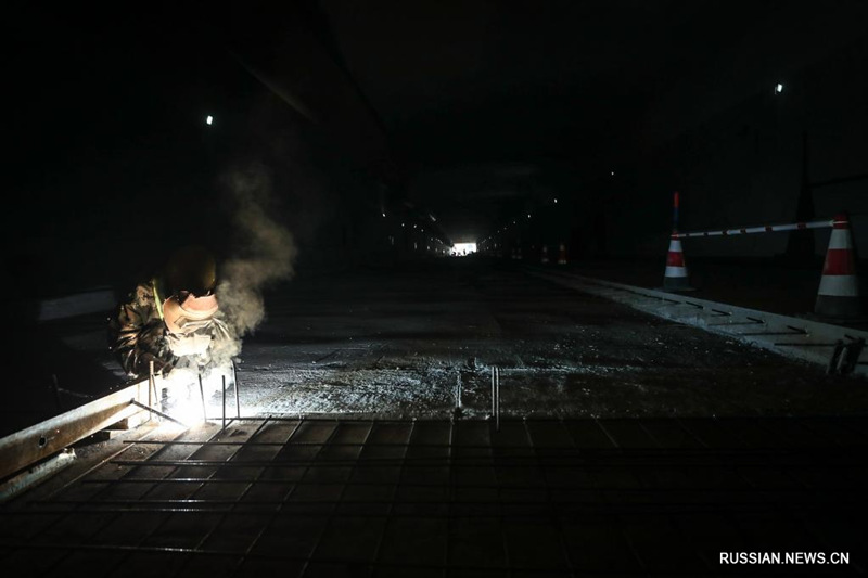 В китайском городе Далянь построили подводный тоннель