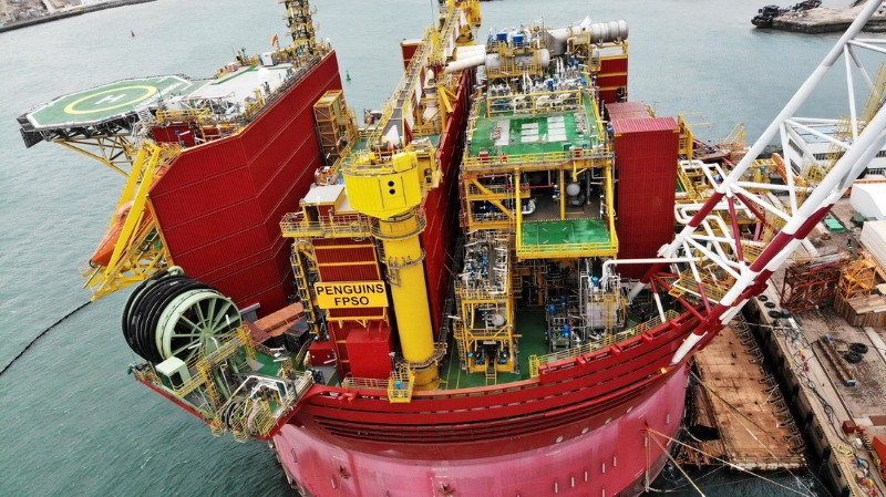 Крупнейшее в Китае плавучее устройство для добычи, хранения и разгрузки нефти завершено и сдано в Циндао
