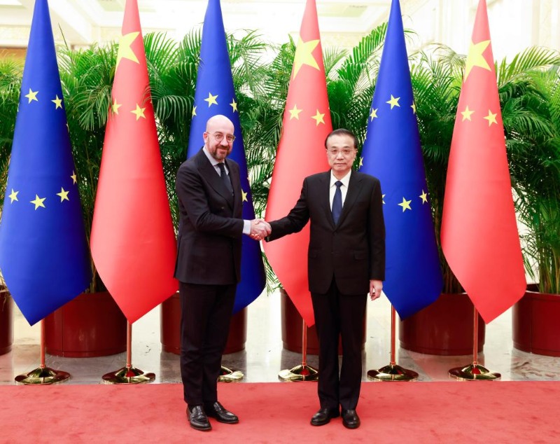 Ли Кэцян пригласил иностранные компании инвестировать в Китай