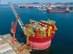Китайская плавучая установка для добычи, хранения и разгрузки нефти отправлена в Великобританию