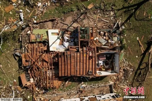 Не менее 23 человек погибли в результате бурь и торнадо в американском штате Миссисипи