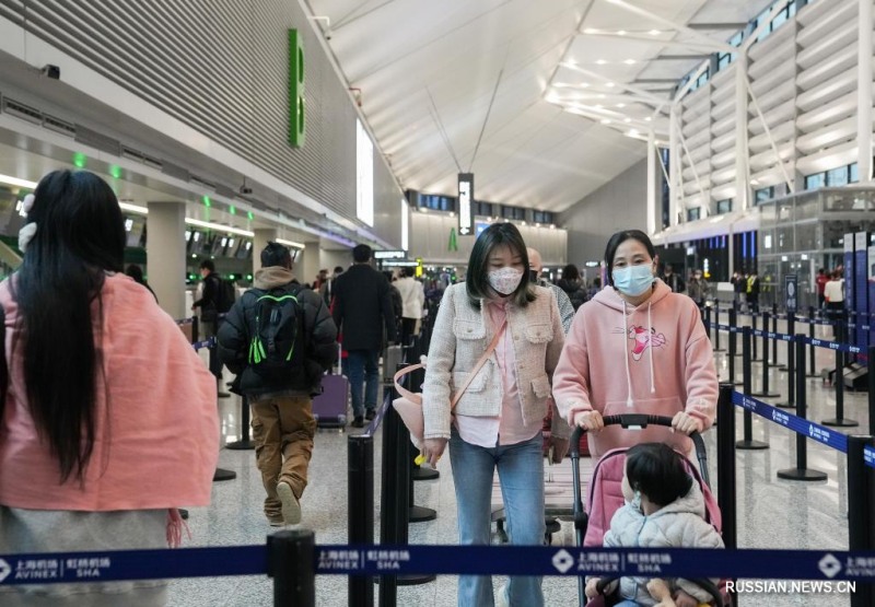 Шанхайский аэропорт "Хунцяо" возобновил международные авиарейсы, а также авиарейсы, связывающие аэропорт с Сянганом, Аомэнем и Тайванем