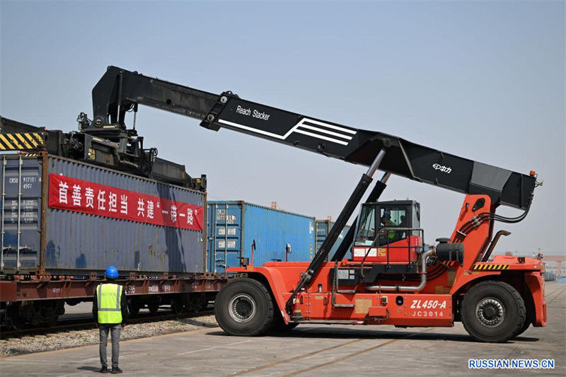 Из Тяньцзиня в Турцию отправился первый прямой грузовой поезд в рамках международных ж/д грузоперевозок Китай-Европа