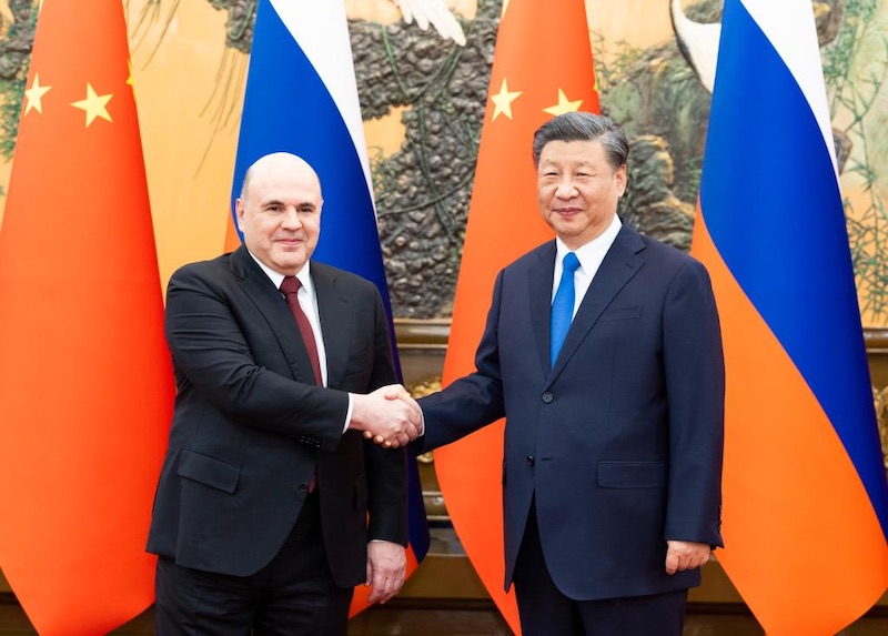 Си Цзиньпин встретился с премьер-министром РФ М. Мишустиным