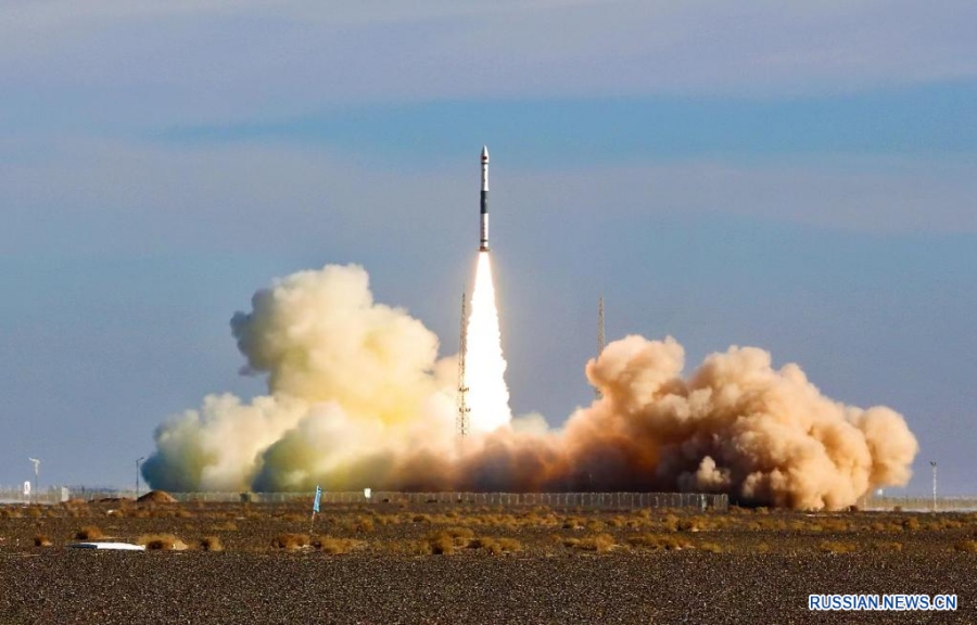 Китай успешно запустил экспериментальный спутник "Тяньсин-1 02"