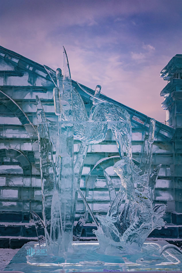 Ледяных дел мастера из России заняли все призовые места на конкурсе ледовых скульптур в Харбине
